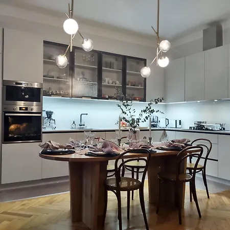 아파트 Spacious In 3 Bedrooms, 6 People *