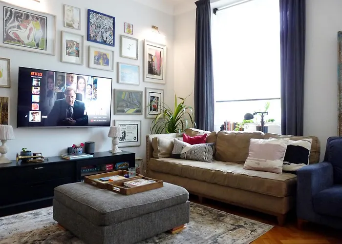 Spacious In 3 Bedrooms, 6 People Apartmán *